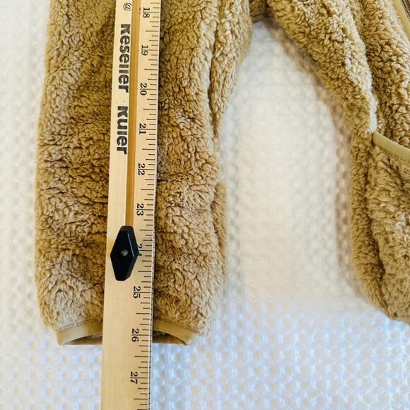 The North Face Campshire One piece Tan Fleece Sherpa 6-12m Khaki Hooded Snowsuit - Picture 7 of 9